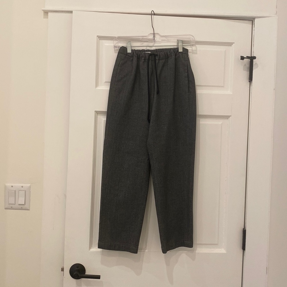 COPY - Aritzia The Group Babaton Pants, size XS